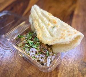 Kulcha Matar  [2 Pieces]