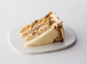 HUMMINGBIRD CAKE SLICE