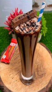 Kit Kat Shake
