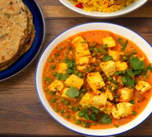 Matar paneer with 3 butter roti combo