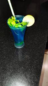 Blue Lagoon mojito
