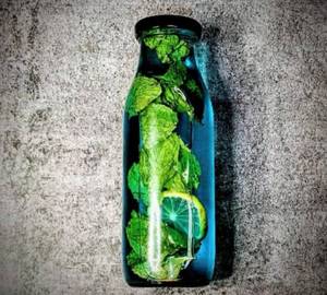 Blue Lagoon Mojito