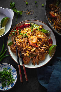 Prawns Mix Schezwan Noodles