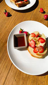 Original Pancake With Maple Syrup & Fresh Fruits