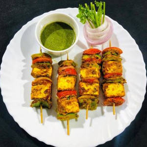 Paneer Ajwaini Tikka [6 Pieces]