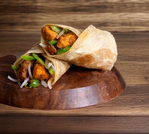 Crispy paneer roll