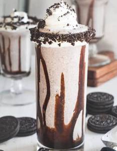 Oreo crunch milkshake