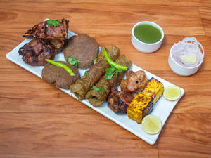 Karim's Assorted Non-veg Platter (12 Pcs)