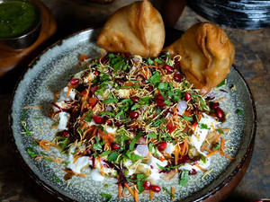 Samosa Chaat [150 gm]
