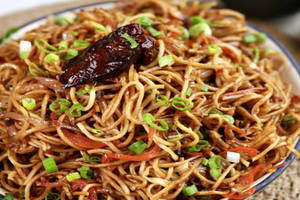 Wok Fried Chilli Garlic Noodles
