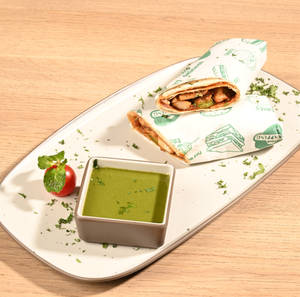 Chicken Tikka Wrap With Mint Dip