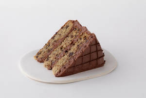 CHOC HAZELNUT BANANA CAKE SLC