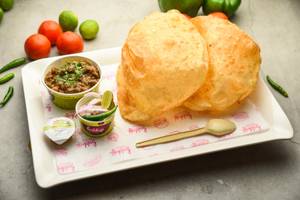 Ghee Chole Bhature [2 Bhaure]