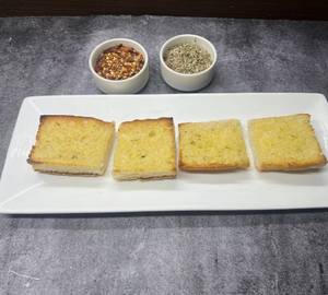 Classic Garlic Bread