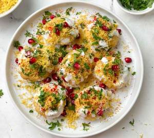 Sev Dahi Batata Puri
