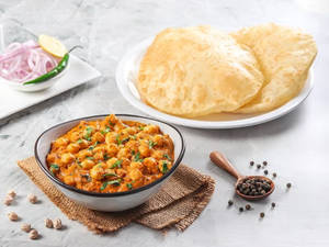 Chole Poori