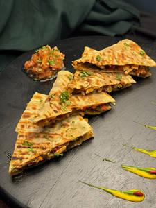 Veg Cheesy Quesadilla
