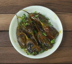 Bharwa Achari Baigan..... 4 pieces