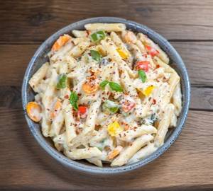 White souce pasta