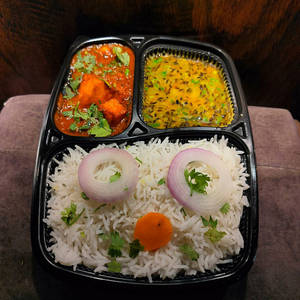 Matar Paneer& Dal Rice Com Box