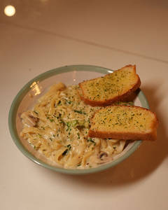Fettuccine Carbonara Pasta