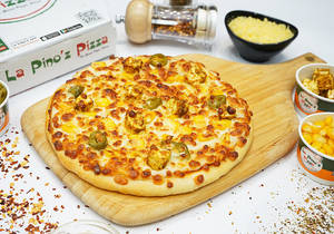 Jalapenos, Sweet Corns & Paneer Pizza