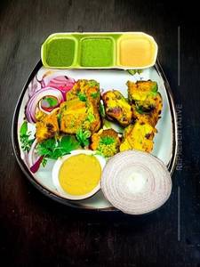 Murgh Hariyali Tikka       