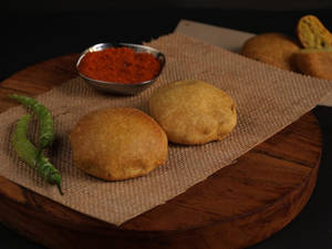 Vada Plate (2Pc) [120 gm]