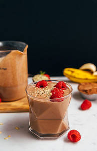 Plant Protein Berry Smoothie - Chocolate