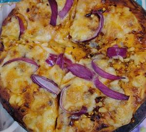 Onion pizza (9 inches)