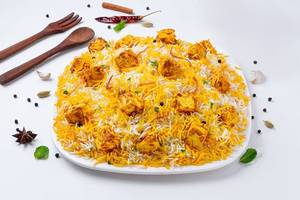 Lucknowi Paneer Biryani Serves 4