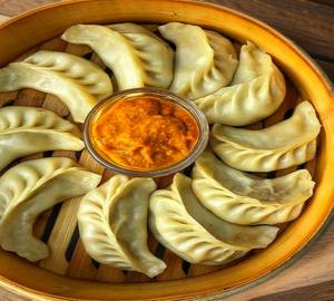 Chicken boiled momos