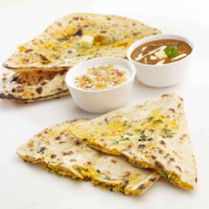 Panner Naan With Dal & Raita