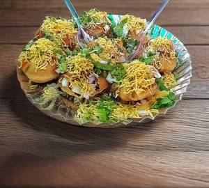 Dhahi (Thayir) Poori Chat