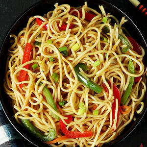 Veg Chilli Garlic Noodles