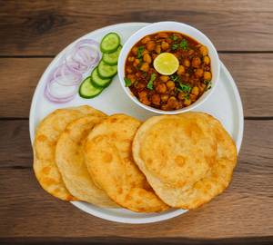 Chole Bhature [2 Bhature]