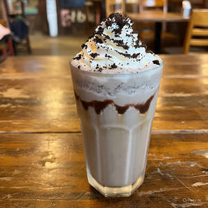 Kit kat shake
