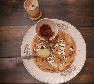 Desi ghee aloo pyaaz paratha