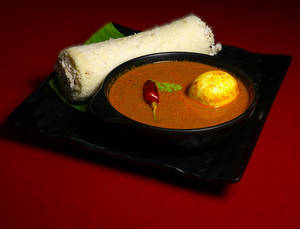 Puttu + Egg Curry