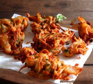 Mix pakoda [8 pieces]