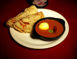 Kerala Porata(2 Pc's) + Egg Curry