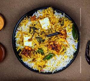 Kaju-Paneer Biriyani