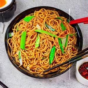 Veg chinese choupsey noodles