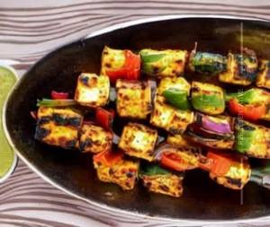 Paneer Lasooni Tikka