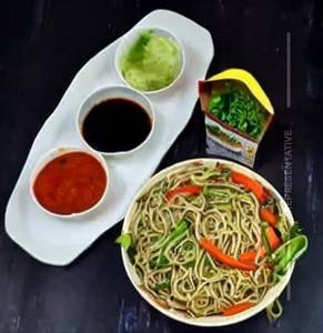 Vegetable Chilly Garlic Noodles