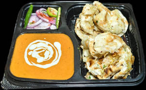 Dal Makhani With Chur Chur Naan Combo