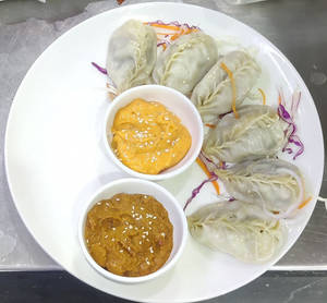 Steam Paneer Momos