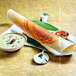 Onion paneer dosa