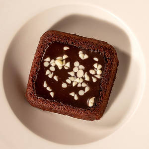 Intense Chocolate Tub Cake