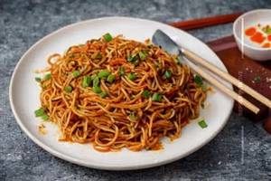 Hot garlic noodles
